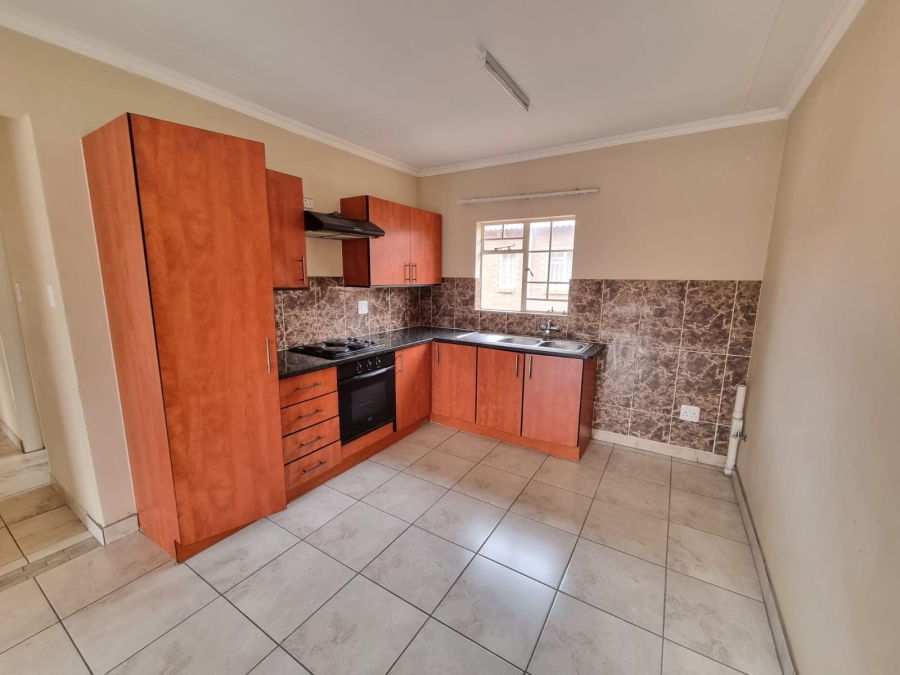 To Let 3 Bedroom Property for Rent in Waterval East North West